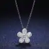 Collier Fleur Elégante Moissanite Argent | D-Carats