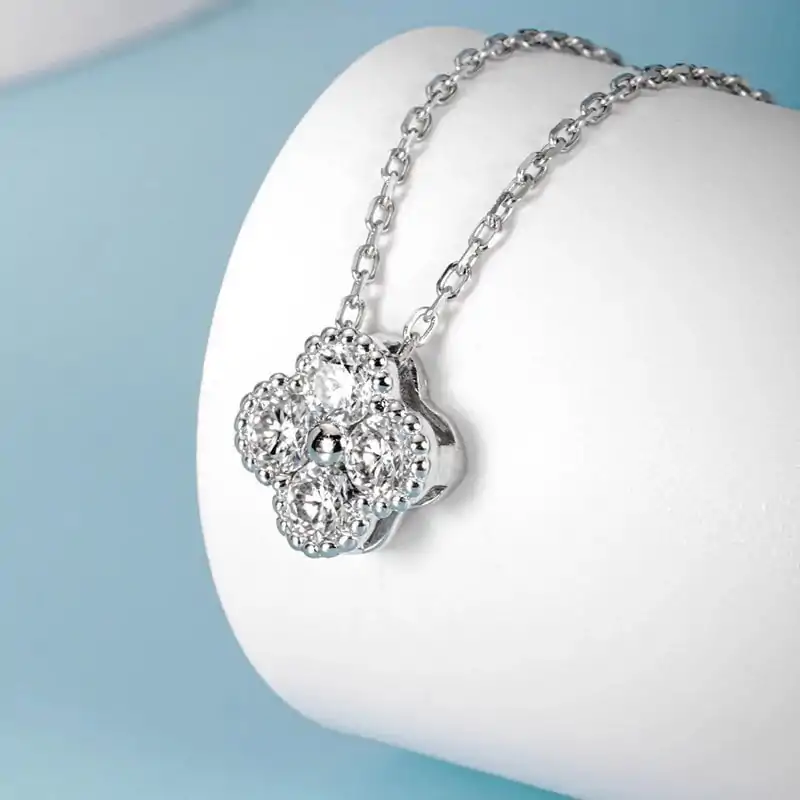 Clover necklace <br> moissanite silver. 6 High Quality Four Leaf Clover Necklace Silver | D-Carats