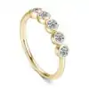 Bague demi-éternité à serti clos en moissanite et argent. 12 Bague demi-éternité en argent plaqué or avec moissanite sertie clos | D-Carats.