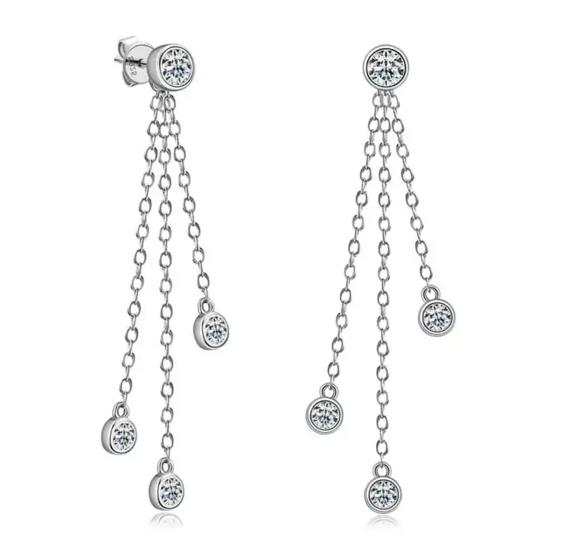 Moissanit-Diamant-Quasten-Ohrringe aus Silber. 5 Erschwingliche Quasten-Ohrringe mit Moissanit-Diamanten | D-Carats
