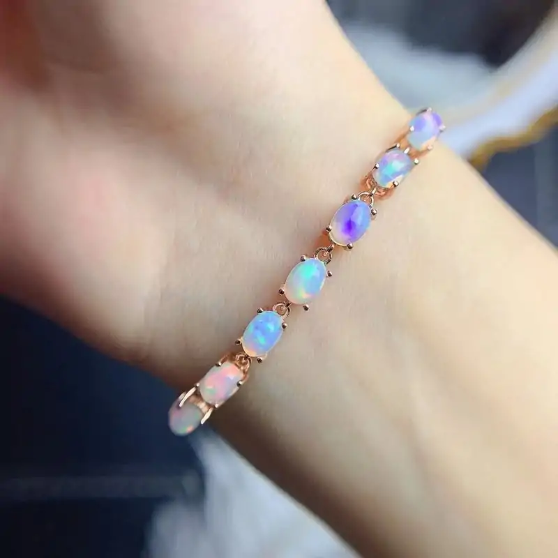 Bracelet à charme et breloques en opale naturelle et argent. 8 Bracelet en argent et opale naturelle pas cher | D-Carats