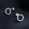 Pendientes de círculo con moissanita y plata 925 9 Pendientes circulares minimalistas elegantes de moissanita, joyería de plata 925 | D-Carats.
