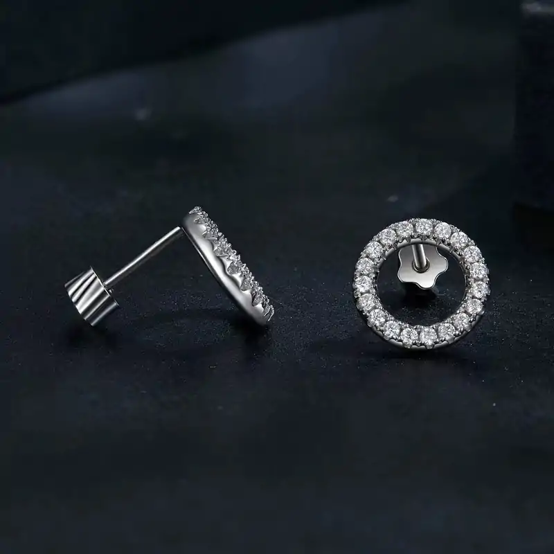 Pendientes de círculo con moissanita y plata 925 6 Pendientes delicados de círculo abierto con moissanita en plata | D-Carats.