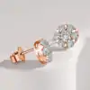 18k roségoud vergulde zilveren oorbellen met moissanietclusters | D-Carats.