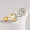 Geclusterde oorbellen van verguld zilver met moissaniet | D-Carats.