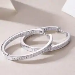 Pendientes de aro de plata esterlina con moissanita | D-Carats.