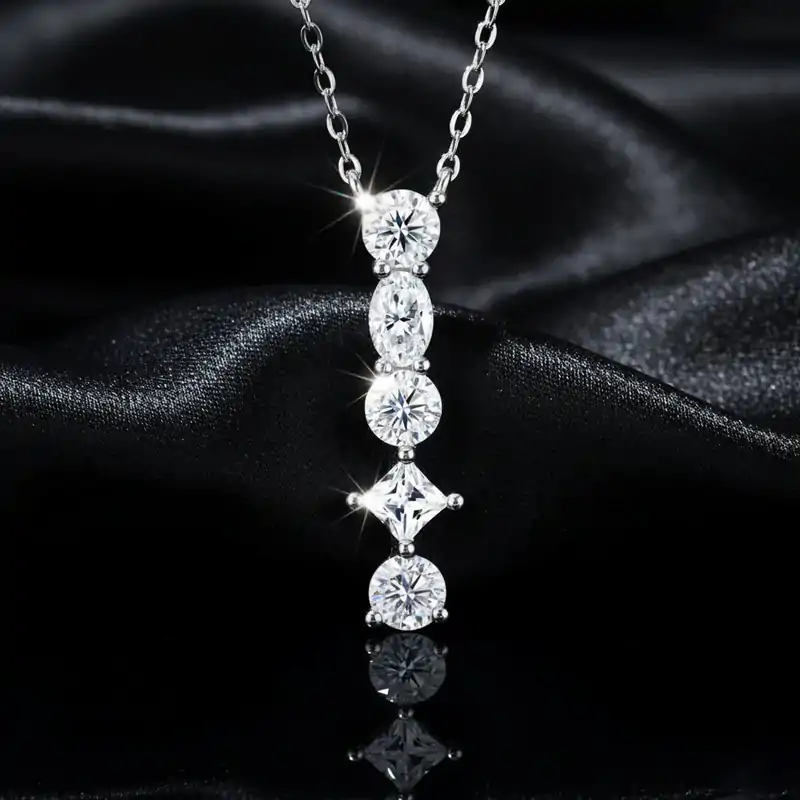Collar inicial con diamante de plata. 27 Collar inicial de moissanita para uso diario, letra I, de plata esterlina para mujer | D-Carats.