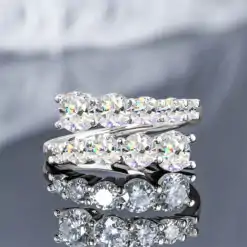 Anillo abierto único de moissanita y diamante en plata | D-Carats.