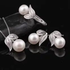 Elegante Schmucksets mit weißen Perlen aus Sterlingsilber | D-Carats.
