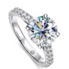 Anillo de compromiso apilable de moissanita en plata. 29 Elegante anillo de compromiso apilable de plata con moissanita | D-Carats.