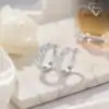 Pendientes con cierre de palanca pulidos en oro blanco de 18k de plata de ley con piedras de moissanita | D-Carats.